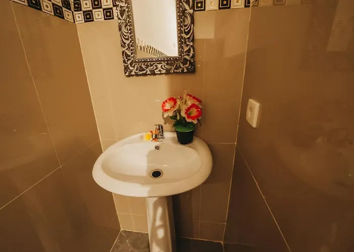 Guest house Dados 3*
